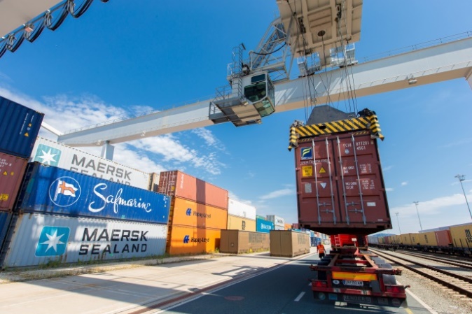 c:\users\octavia\desktop\braila\cargo_center-23.jpg
