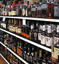 http://upload.wikimedia.org/wikipedia/commons/thumb/9/9b/decaturbourbons.jpg/250px-decaturbourbons.jpg