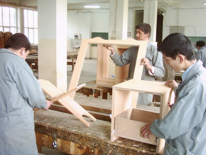 http://www.metekplus.com/images/img/mobilya.jpg