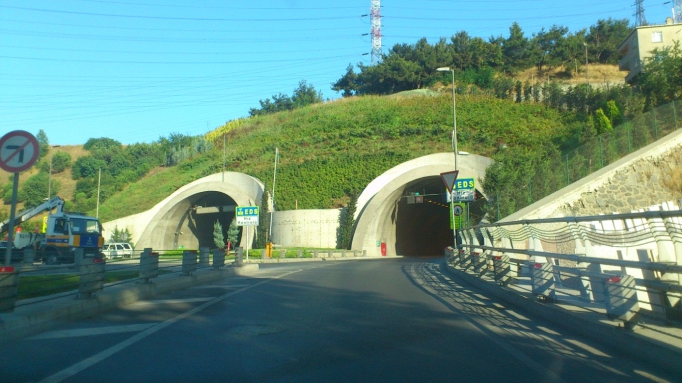 http://commondatastorage.googleapis.com/static.panoramio.com/photos/original/56855934.jpg